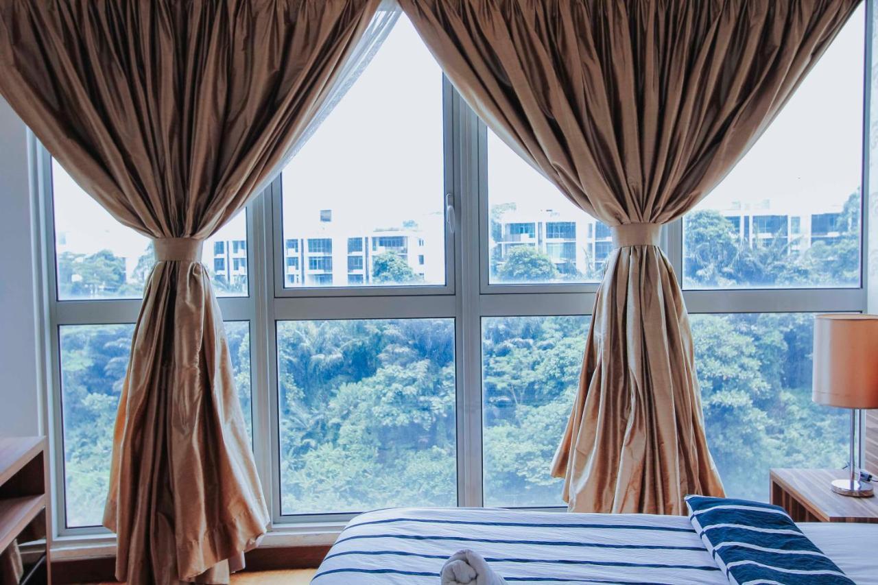 Regalia Residence The Sky Pool Suite クアラルンプール エクステリア 写真