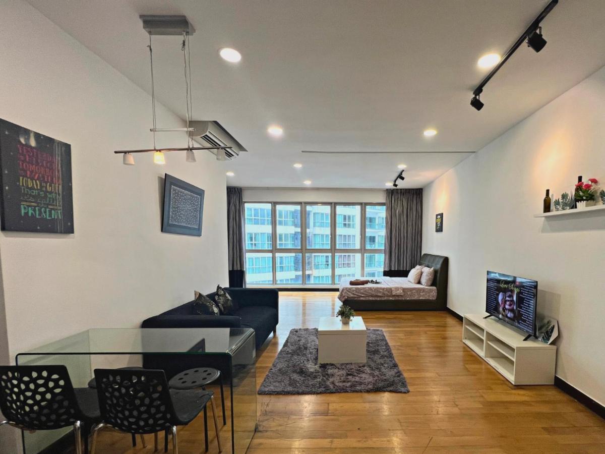 Regalia Residence The Sky Pool Suite クアラルンプール エクステリア 写真